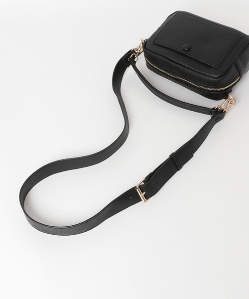 URBAN RESEARCH Sonny Label(アーバンリサーチサニーレーベル)の「2WAYミニスクエアショルダーバッグ(ショルダーバッグ・レディース・チャコールグレー/ブラック/キャメル・ONE)」の11枚目の写真