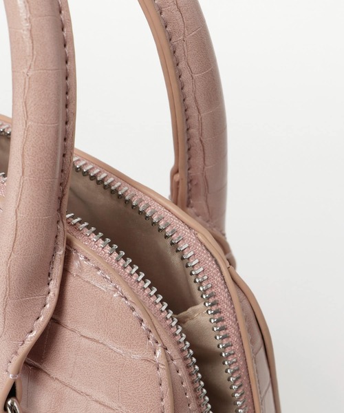 ITEMS URBANRESEARCH(アイテムズ アーバンリサーチ)の「クロコラウンドボストンバッグ(ボストンバッグ・レディース・ピンク/ブラック/ブラウン・-)」の15枚目の写真