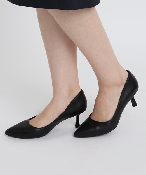 INDIVI（インディヴィ）の「やぎ革シンプルデイリーパンプス（パンプス・レディース・サンドベージュ/ライトベージュ/ブラック・20/40/35/15 /25/30/45）」の9枚目の写真