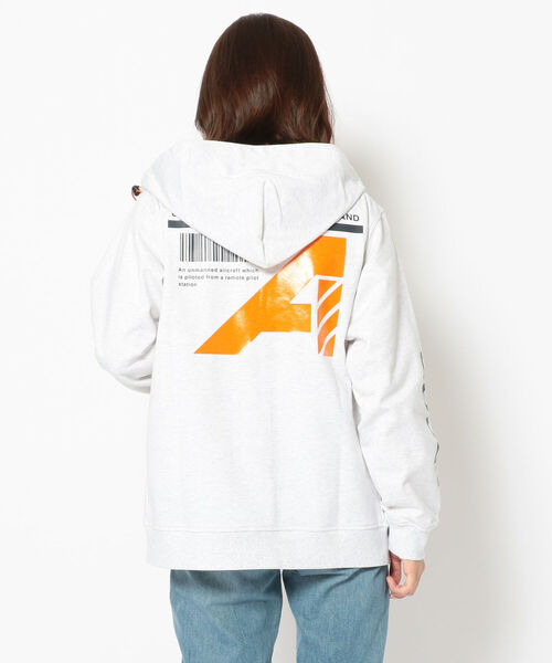 AVIREX(アヴィレックス)の「【AVIREX FLYER'S】ウィメンズ スウェット パーカー/ WOMEN'S L/S SWEAT PARKA/AF/アヴィレックス/AVIREX(パーカー・レディース・ライトグレー/ブラック/オリーブ/オレンジ・FREE)」の8枚目の写真