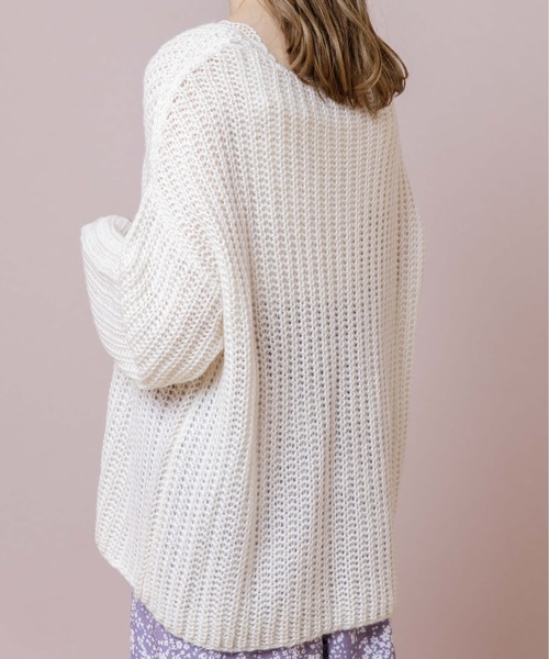 flower(フラワー)の「フェミニンルーズニット(ニット/セーター・レディース・ベージュ/ブラウン/アイボリー・FREE)」の4枚目の写真