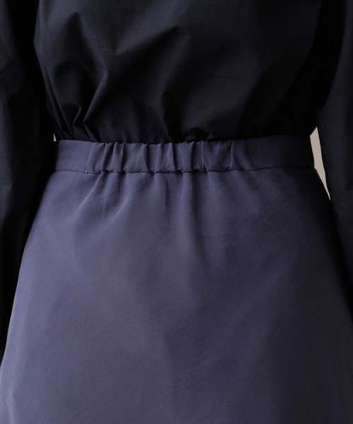 NANO universe(ナノユニバース)の「【WEB限定】バイアスナロースカート(スカート・レディース・キャメル/ネイビー/ライトベージュ・マルチサイズ)」の7枚目の写真