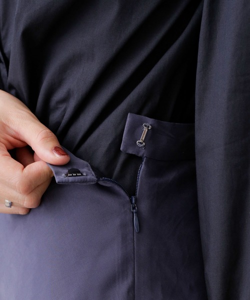 NANO universe(ナノユニバース)の「【WEB限定】バイアスナロースカート(スカート・レディース・キャメル/ネイビー/ライトベージュ・マルチサイズ)」の8枚目の写真