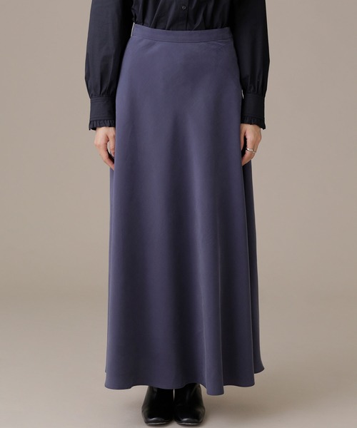 NANO universe(ナノユニバース)の「【WEB限定】バイアスナロースカート(スカート・レディース・キャメル/ネイビー/ライトベージュ・マルチサイズ)」の4枚目の写真