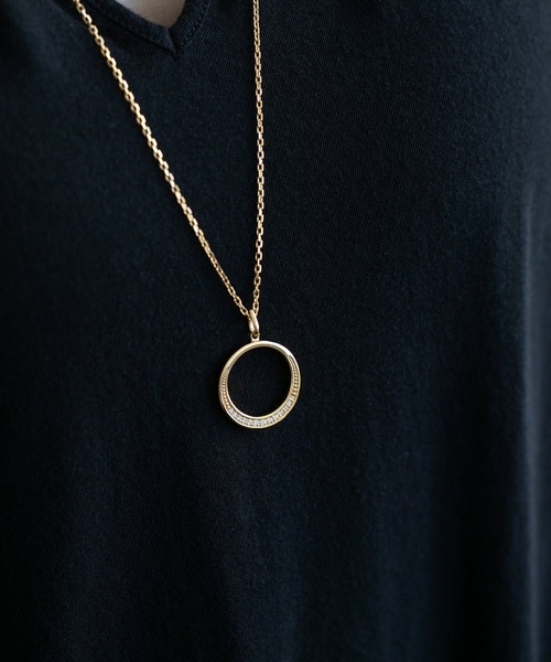 PAS TIERRA（パティエラ）の「【Carillon】ムーンロングネックレス(70cm)（ネックレス・レディース・イエローゴールド・FREE）」の8枚目の写真