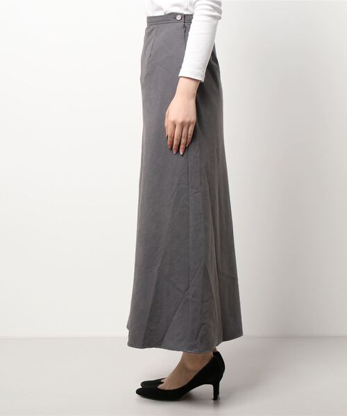 Lugnoncure（ルノンキュール）の「ハーフスエードナロースカート（スカート・レディース・ベージュ/ブルー/チャコール・SMALL/MEDIUM/LARGE）」の5枚目の写真