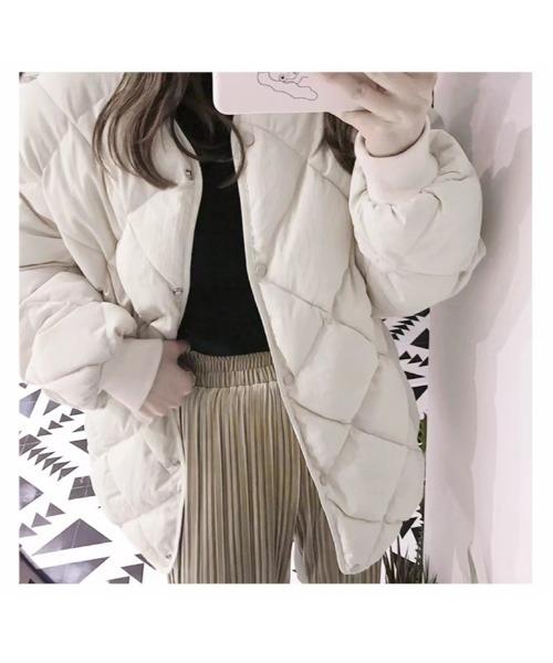 Ritzy(リッツィー)の「大人シルエット ノーカラーキルトジャケット(その他アウター・レディース・ブラック/ベージュ/オフホワイト/ライトベージュ・FREE)」の9枚目の写真