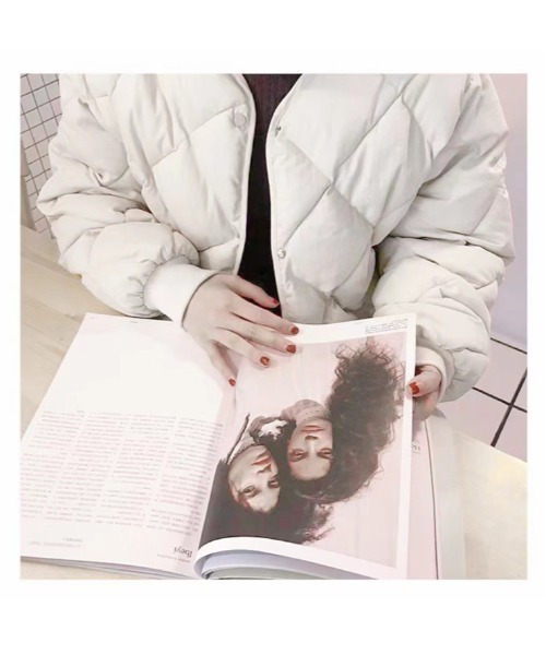 Ritzy(リッツィー)の「大人シルエット ノーカラーキルトジャケット(その他アウター・レディース・ブラック/ベージュ/オフホワイト/ライトベージュ・FREE)」の10枚目の写真