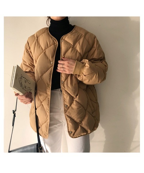 Ritzy(リッツィー)の「大人シルエット ノーカラーキルトジャケット(その他アウター・レディース・ブラック/ベージュ/オフホワイト/ライトベージュ・FREE)」の15枚目の写真