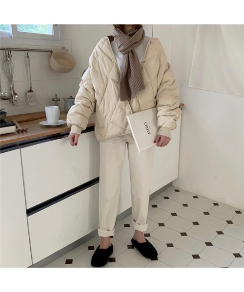 Ritzy(リッツィー)の「大人シルエット ノーカラーキルトジャケット(その他アウター・レディース・ブラック/ベージュ/オフホワイト/ライトベージュ・FREE)」の18枚目の写真