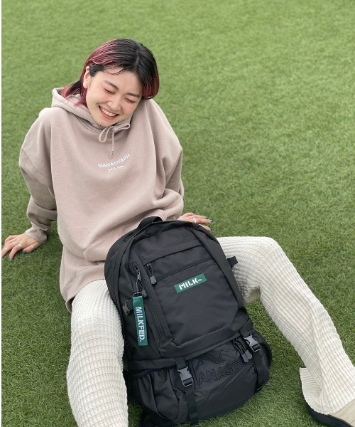 MILKFED.（ミルクフェド）の「MILKFED. × MANASTASH /ミルクフェド×マナスタッシュ　HOODIE フーディー　スウェットパーカー（パーカー・レディース・ブラック/ベージュ/ナチュラル・MEDIUM/LARGE）」の4枚目の写真