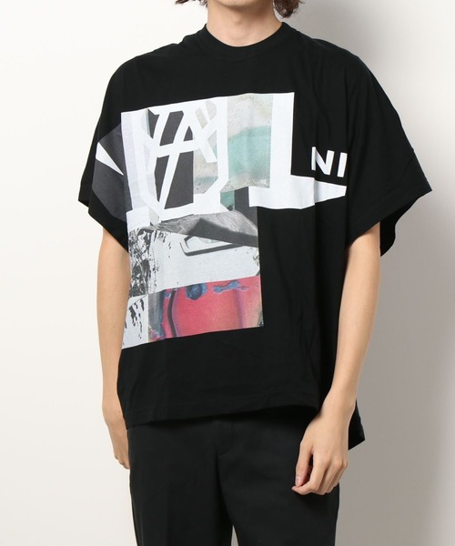 NILoS（ニルズ）の「NILoS/ニルズ/グラフィックプリントTシャツ/CutSewn ForMale/740CPM7（Tシャツ/カットソー・メンズ・ブラック・1/2）」の2枚目の写真