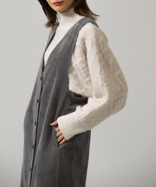 KBF(ケイビーエフ)の「ループヤーンアラン柄ハイネックニット(ニット/セーター・レディース・ホワイト系その他/ブラック系その他/ベージュ系その他・ONE)」の4枚目の写真