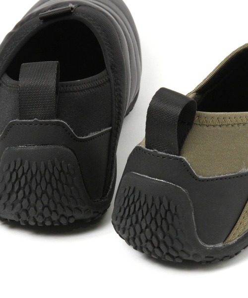 BAYFLOW(ベイフロー)の「キルティングスリッポン(スリッポン・メンズ・ブラック/カーキ/その他1・MEDIUM/SMALL)」の11枚目の写真