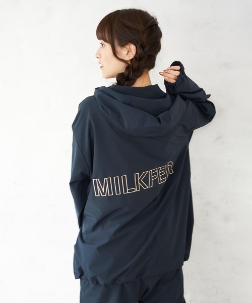 MILKFED.（ミルクフェド）の「BACK LOGO BLOUSON（ブルゾン・レディース・ブラック/ライトグリーン/オフホワイト/レッド/ライトパープル/ネイビー・S/M）」の4枚目の写真