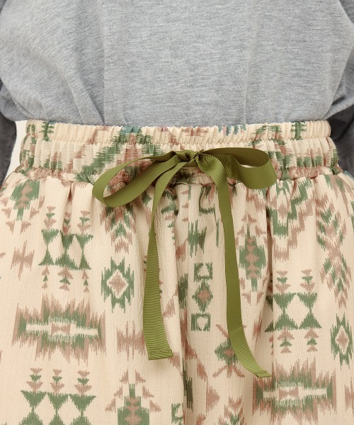 チチカカ(チチカカ)の「ラグプリントパンツ(その他パンツ・レディース・アイボリー/ベージュ/ブラック・FREE)」の15枚目の写真