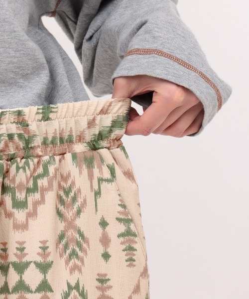 チチカカ(チチカカ)の「ラグプリントパンツ(その他パンツ・レディース・アイボリー/ベージュ/ブラック・FREE)」の16枚目の写真