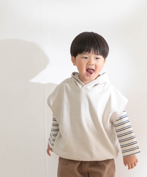 URBAN RESEARCH DOORS(アーバンリサーチドアーズ)の「OG裏毛フーディベスト(KIDS)(Tシャツ/カットソー・キッズ・ライトグレー/ベージュ・105/120/135)」の4枚目の写真