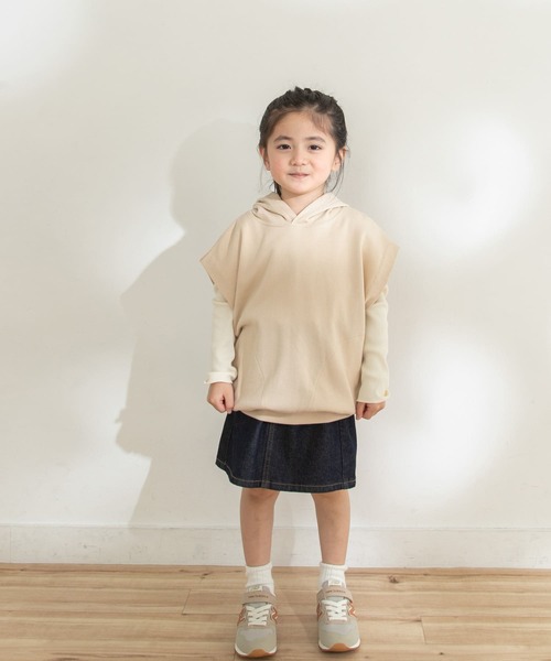 URBAN RESEARCH DOORS(アーバンリサーチドアーズ)の「OG裏毛フーディベスト(KIDS)(Tシャツ/カットソー・キッズ・ライトグレー/ベージュ・105/120/135)」の10枚目の写真