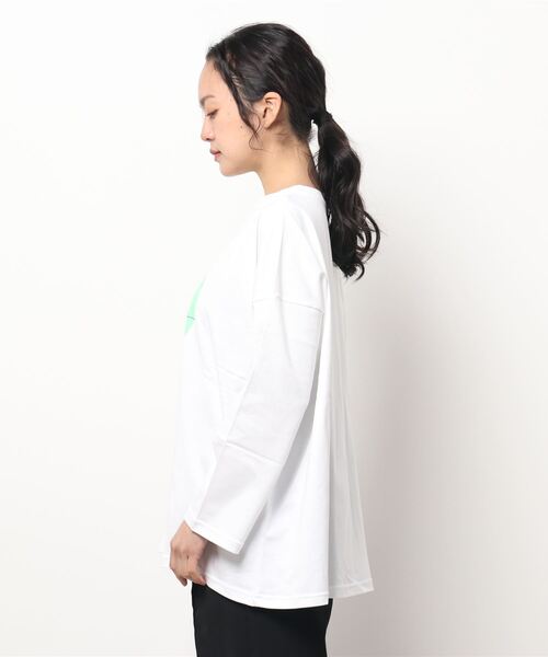 ZUCCa(ズッカ)の「レイヤーLOGO T/長袖Tシャツ(Tシャツ/カットソー・レディース・ホワイト/ブラック・M size)」の4枚目の写真