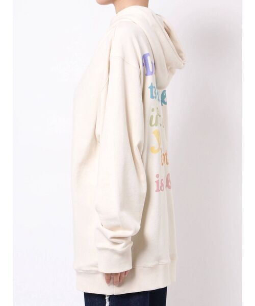 CALNAMUR（カルナムール）の「裏毛バックロゴフーディ（パーカー・レディース・ブラック/アイボリー・FREE）」の20枚目の写真