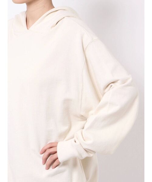 CALNAMUR（カルナムール）の「裏毛バックロゴフーディ（パーカー・レディース・ブラック/アイボリー・FREE）」の4枚目の写真