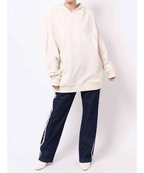 CALNAMUR（カルナムール）の「裏毛バックロゴフーディ（パーカー・レディース・ブラック/アイボリー・FREE）」の14枚目の写真