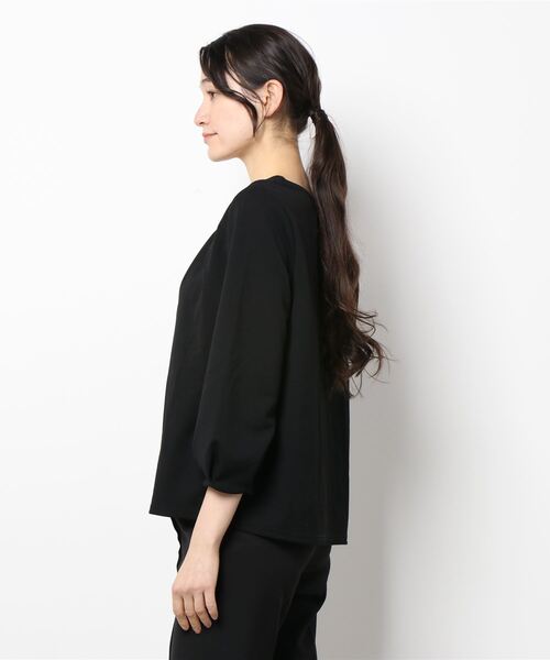 BELLUNA PLUS（ベルーナ）の「ＢＥＬＬＵＮＡ　ＦＯＲＭＡＬ　洗えるネックアクセ付ブラウス（シャツ/ブラウス・レディース・ブラック/オフホワイト・MEDIUM/LARGE/X-LARGE）」の9枚目の写真