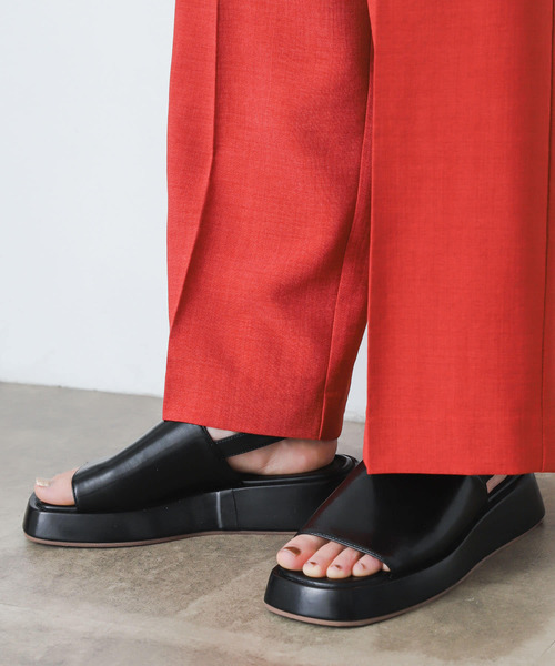 SENSE OF PLACE by URBAN RESEARCH（センスオブプレイスバイアーバンリサーチ）の「プラットカバーバックストラップサンダル（サンダル・レディース・ブラック/ブラウン/グリーン/アイボリー・SMALL/MEDIUM/LARGE）」の17枚目の写真