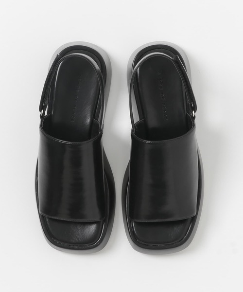 SENSE OF PLACE by URBAN RESEARCH（センスオブプレイスバイアーバンリサーチ）の「プラットカバーバックストラップサンダル（サンダル・レディース・ブラック/ブラウン/グリーン/アイボリー・SMALL/MEDIUM/LARGE）」の10枚目の写真