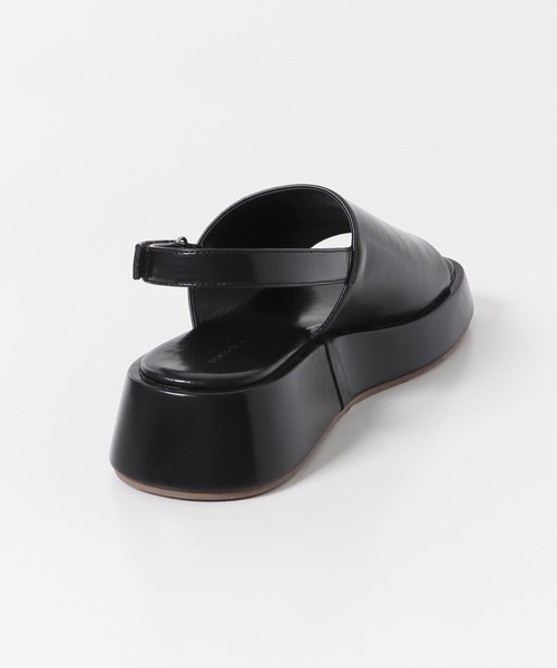 SENSE OF PLACE by URBAN RESEARCH（センスオブプレイスバイアーバンリサーチ）の「プラットカバーバックストラップサンダル（サンダル・レディース・ブラック/ブラウン/グリーン/アイボリー・SMALL/MEDIUM/LARGE）」の11枚目の写真