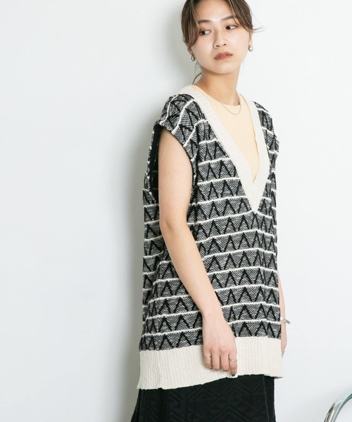 KBF（ケイビーエフ）の「ジャガードVネックベスト（ベスト・レディース・グリーン系その他/ベージュ系その他/ブラック系その他・ONE）」の16枚目の写真