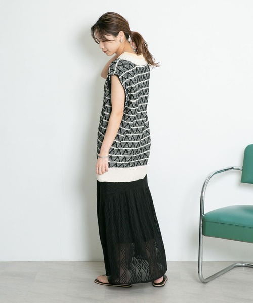 KBF（ケイビーエフ）の「ジャガードVネックベスト（ベスト・レディース・グリーン系その他/ベージュ系その他/ブラック系その他・ONE）」の19枚目の写真