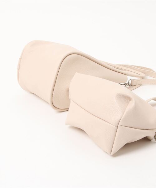 flower（フラワー）の「マルチウェイバッグ（ショルダーバッグ・レディース・アイボリー/ベージュ・FREE）」の6枚目の写真