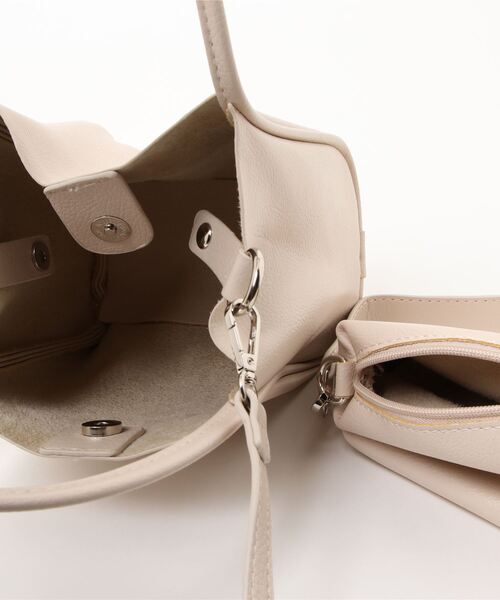 flower（フラワー）の「マルチウェイバッグ（ショルダーバッグ・レディース・アイボリー/ベージュ・FREE）」の7枚目の写真