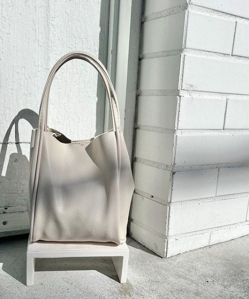 flower（フラワー）の「マルチウェイバッグ（ショルダーバッグ・レディース・アイボリー/ベージュ・FREE）」の19枚目の写真