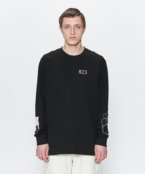 823(エイトツースリー)の「<823 × Chloe Scheffe> SKY FLOWER LONG SLEEVE/カットソー(Tシャツ/カットソー・メンズ・ブラック・M/L)」の1枚目の写真