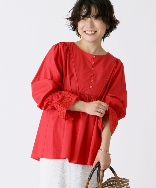B.C STOCK(ベーセーストック)の「エンブロイダリー カフスブラウス◆(シャツ/ブラウス・レディース・ホワイト/ブラック/レッド・FREE)」の1枚目の写真