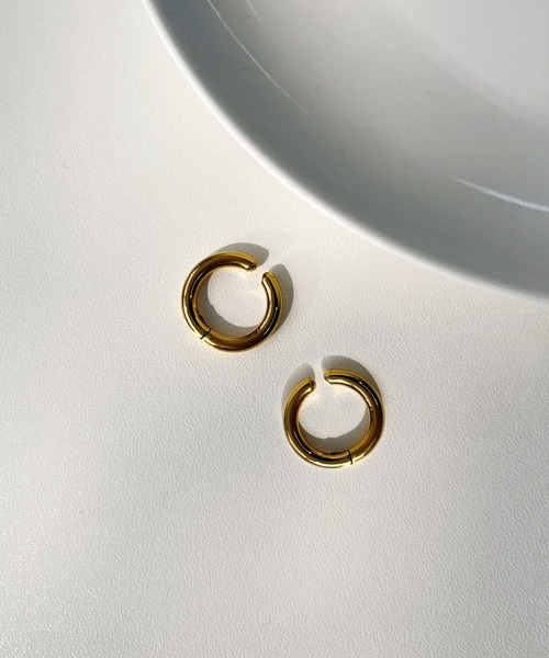 CEMONEMO(セモネモ)の「【金属アレルギー対応】 クリップ フープイヤリング / サージカルステンレス(イヤリング・レディース・シルバー/ゴールド・S/L)」の14枚目の写真