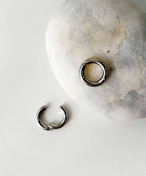 CEMONEMO(セモネモ)の「【金属アレルギー対応】 クリップ フープイヤリング / サージカルステンレス(イヤリング・レディース・シルバー/ゴールド・S/L)」の7枚目の写真