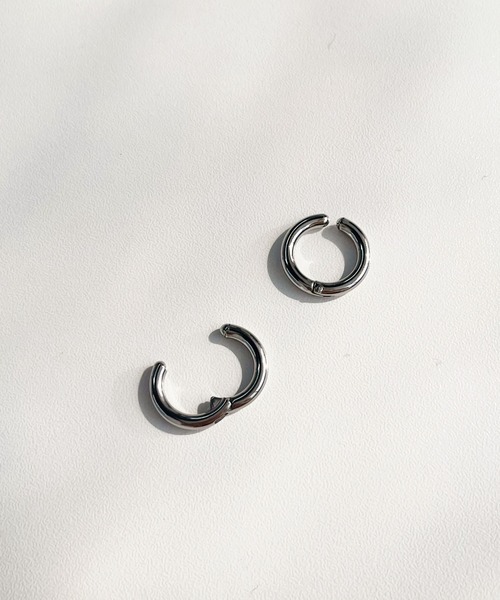 CEMONEMO(セモネモ)の「【金属アレルギー対応】 クリップ フープイヤリング / サージカルステンレス(イヤリング・レディース・シルバー/ゴールド・S/L)」の5枚目の写真