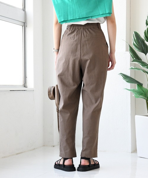 sango(sango)の「タック入りパンツ(チノパンツ・レディース・キナリ/ブラウン・FREE)」の11枚目の写真