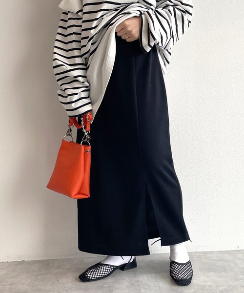 スリットタイトスカート