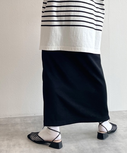スリットタイトスカート