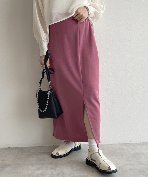 スリットタイトスカート