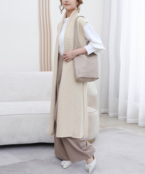 Doux Belle（ドゥーベル）の「Iラインロングニットベスト（ベスト・レディース・ライトグレー/ブラック/ベージュ/ダークグレー・FREE）」の12枚目の写真