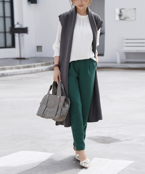 Doux Belle（ドゥーベル）の「Iラインロングニットベスト（ベスト・レディース・ライトグレー/ブラック/ベージュ/ダークグレー・FREE）」の17枚目の写真