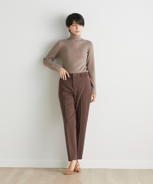 INED CLARO（イネドクラロ）の「ソフトサーモテーパードパンツ【セットアップ対応】（スーツパンツ・レディース・ブラウン/カーキ・7号/9号/11号）」の4枚目の写真