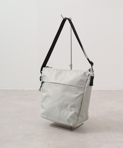 anello（アネロ）の「anello GRANDE 軽量撥水ミニショルダーBAG（ショルダーバッグ・メンズ・ライトブルー/ネイビー/オリーブ/マスタード/ライトベージュ/ブラック・FREE）」の8枚目の写真