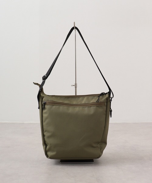 anello（アネロ）の「anello GRANDE 軽量撥水ミニショルダーBAG（ショルダーバッグ・メンズ・ライトブルー/ネイビー/オリーブ/マスタード/ライトベージュ/ブラック・FREE）」の19枚目の写真